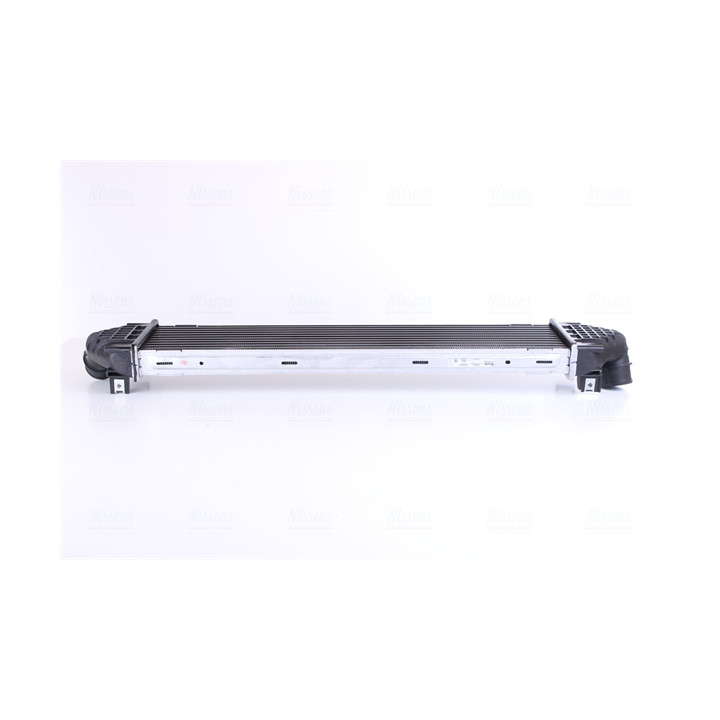 Chłodnica powietrza Intercooler NISSENS 96560