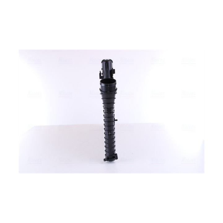Chłodnica powietrza Intercooler NISSENS 96684