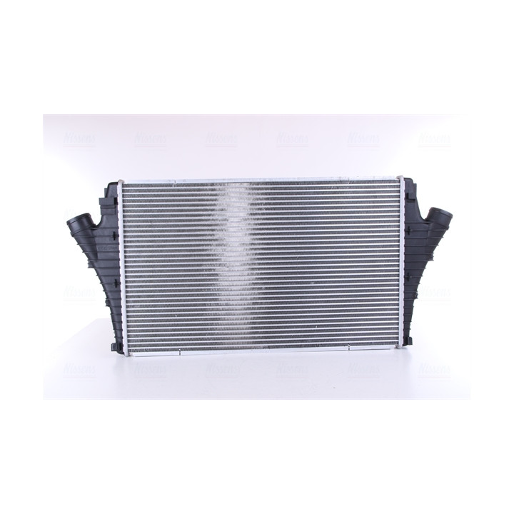 Chłodnica powietrza Intercooler NISSENS 96684