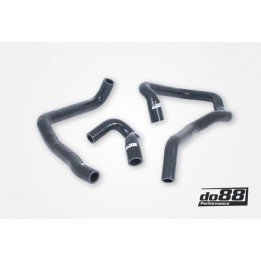Przewody chłodnicy pomocniczej (prawej) AUDI SEAT VW 2.0 TSI (MQB) – czarne